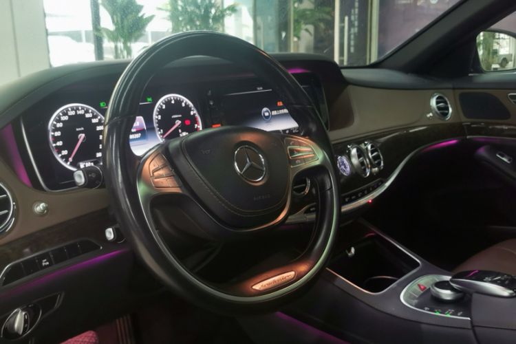 Used Mercedes-Benz S-Class 2014 S 320 L Business Model Interior 2