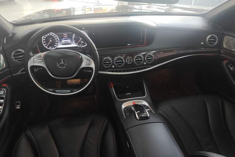 Used Mercedes-Benz S-Class 2014 S 320 L Business Model Interior 2