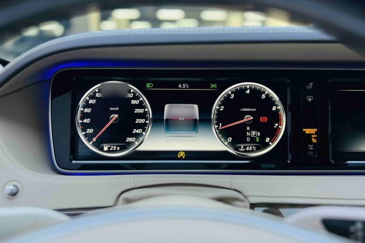 Used Mercedes-Benz S-Class 2014 S 320 L Business Model Interior 3