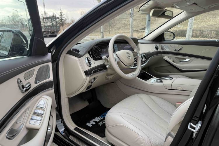 Used Mercedes-Benz S-Class 2014 S 320 L Luxury Model Interior 3