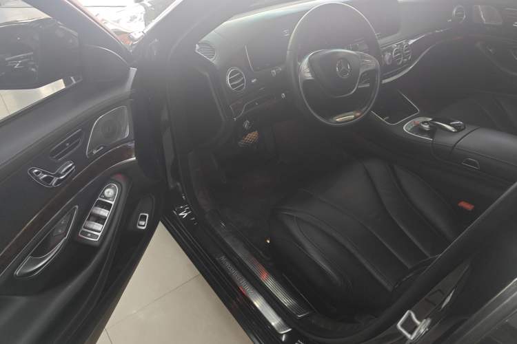 Used Mercedes-Benz S-Class 2014 S 320 L Business Model Interior 3