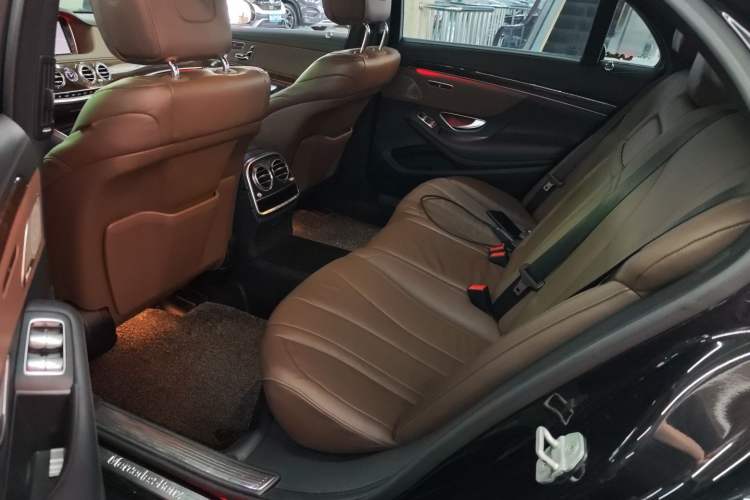 Used Mercedes-Benz S-Class 2014 S 320 L Business Model Interior 3