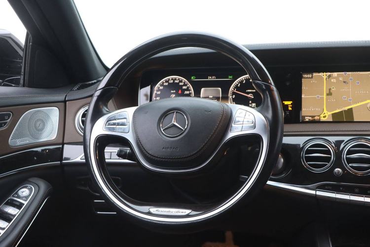 Used Mercedes-Benz S-Class 2014 S 400 L HYBRID Interior 3