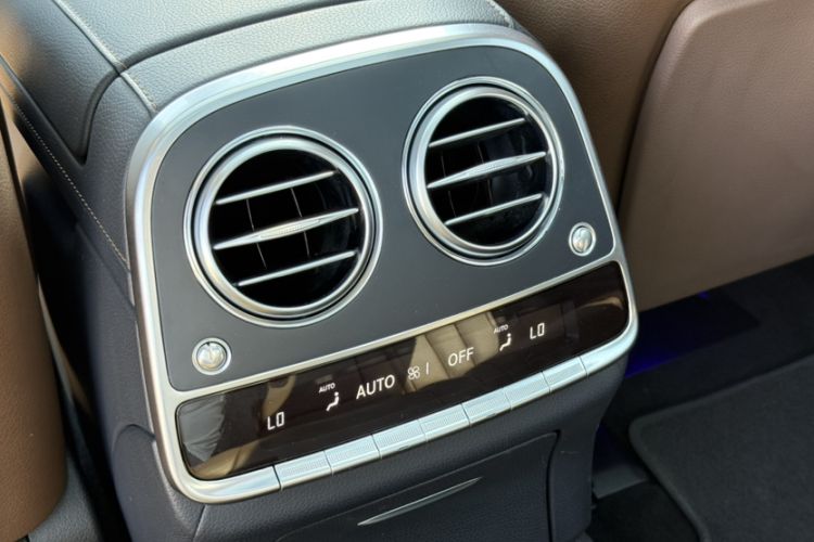 Used Mercedes-Benz S-Class 2014 S 320 L Business Model Interior 4