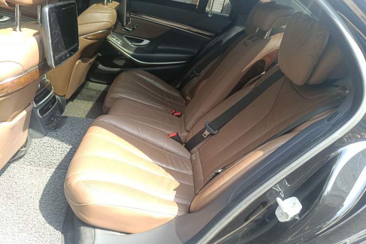 Used Mercedes-Benz S-Class 2014 S 320 L Luxury Model Interior 4