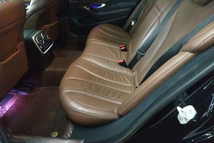 Used Mercedes-Benz S-Class 2014 S 320 L Business Model Interior 4