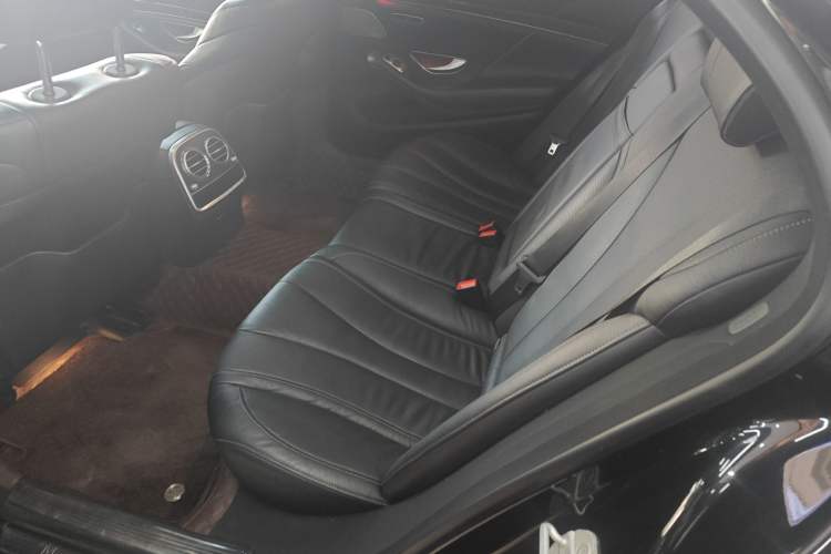 Used Mercedes-Benz S-Class 2014 S 320 L Business Model Interior 4