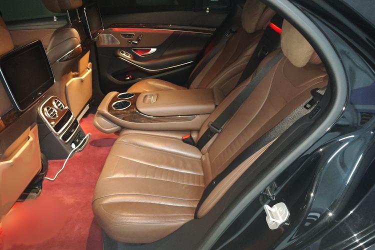 Used Mercedes-Benz S-Class 2014 Restyled S 500 L 4MATIC Interior 4