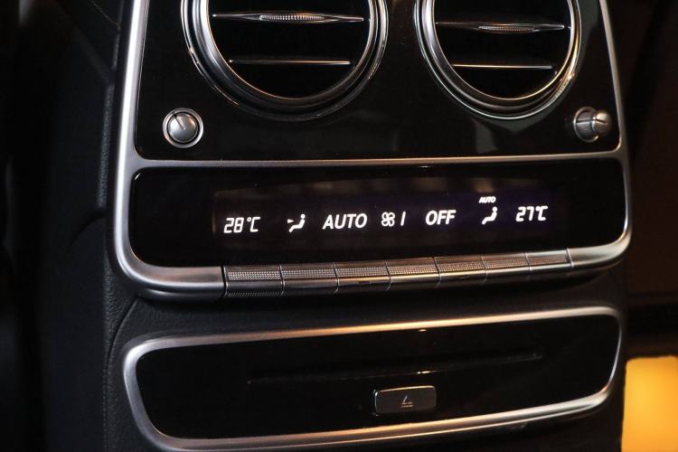 Used Mercedes-Benz S-Class 2014 S 400 L HYBRID Interior 7