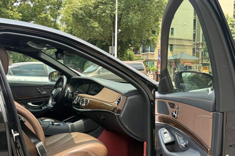 Used Mercedes-Benz S-Class 2014 S 320 L Business Model Interior 7