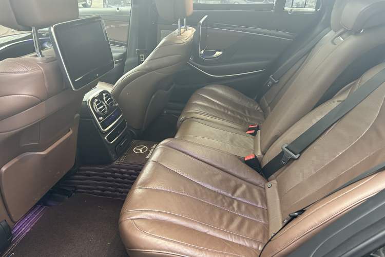Used Mercedes-Benz S-Class 2014 S 400 L HYBRID Interior 9