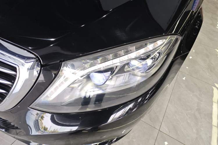 Used Mercedes-Benz S-Class 2014 S 320 L Business Model Left Front Headlight