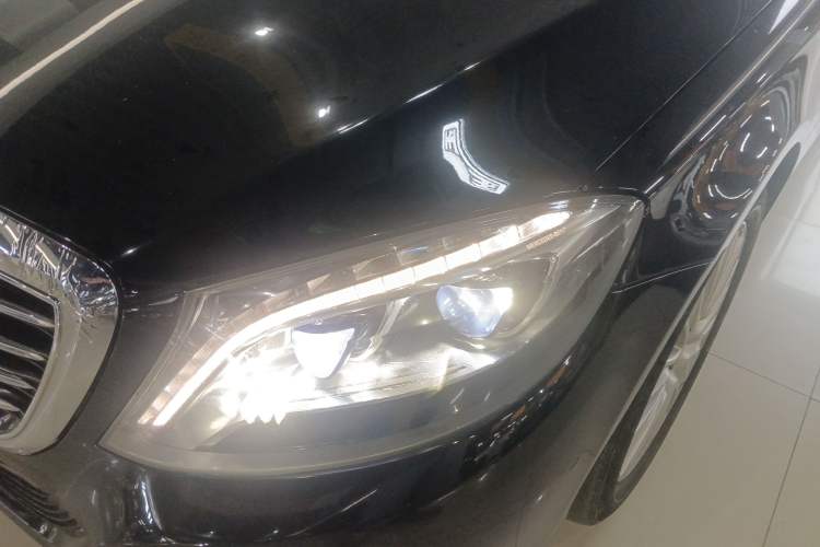 Used Mercedes-Benz S-Class 2014 S 320 L Luxury Model Left Front Headlight