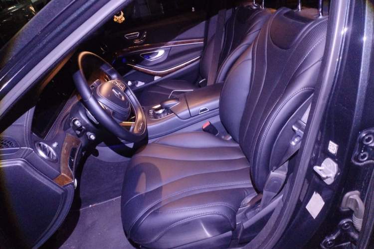 Used Mercedes-Benz S-Class 2014 S 400 L Prestige Edition Left Front Seat