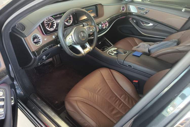 Used Mercedes-Benz S-Class 2014 S 400 L Prestige Edition Left Front Seat
