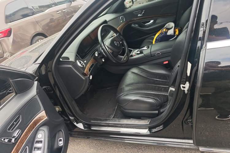 Used Mercedes-Benz S-Class 2014 S 320 L Business Model Left Front Seat