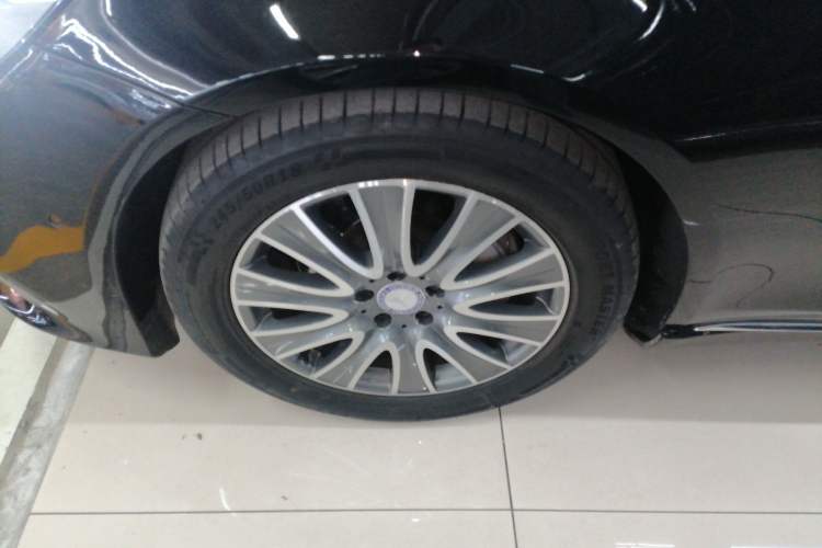 Used Mercedes-Benz S-Class 2014 S 320 L Business Model Left Front Wheel Hub