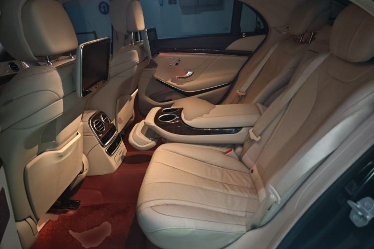 Used Mercedes-Benz S-Class 2014 S 400 L Prestige Edition Left Rear Seat