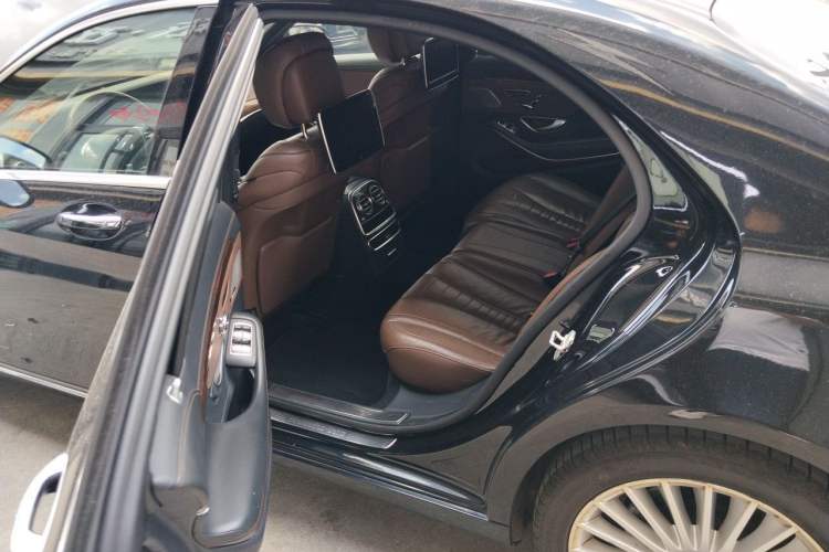 Used Mercedes-Benz S-Class 2014 S 500 L Left Rear Seat