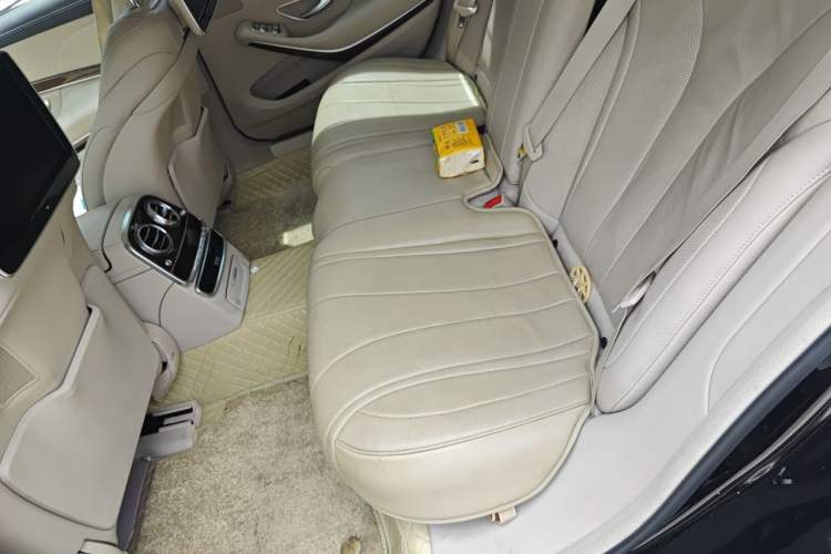 Used Mercedes-Benz S-Class 2014 S 400 L Prestige Edition Left Rear Seat