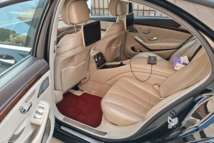 Used Mercedes-Benz S-Class 2014 S 500 L Left Rear Seat