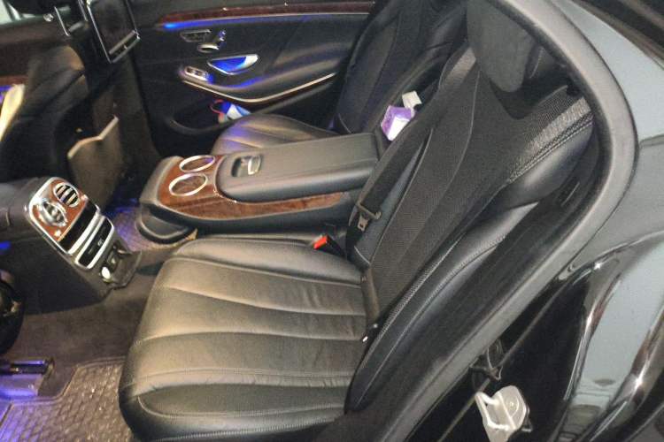 Used Mercedes-Benz S-Class 2014 S 400 L Prestige Edition Left Rear Seat