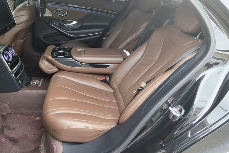 Used Mercedes-Benz S-Class 2014 S 400 L Luxury Model Left Rear Seat