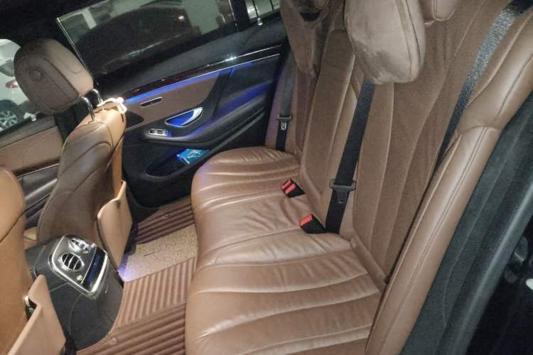 Used Mercedes-Benz S-Class 2014 S 320 L Business Model Left Rear Seat