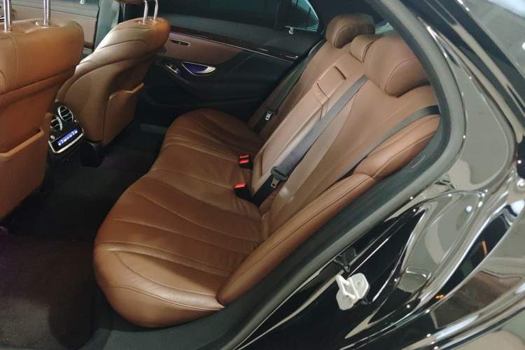 Used Mercedes-Benz S-Class 2014 S 320 L Business Model Left Rear Seat