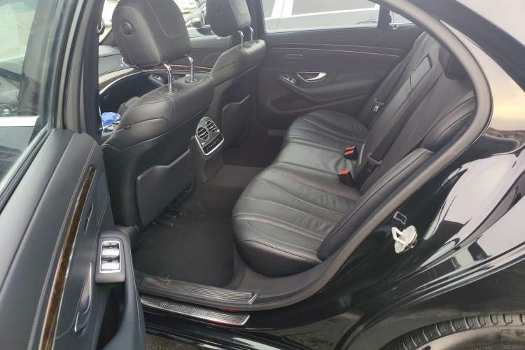 Used Mercedes-Benz S-Class 2014 S 320 L Business Model Left Rear Seat