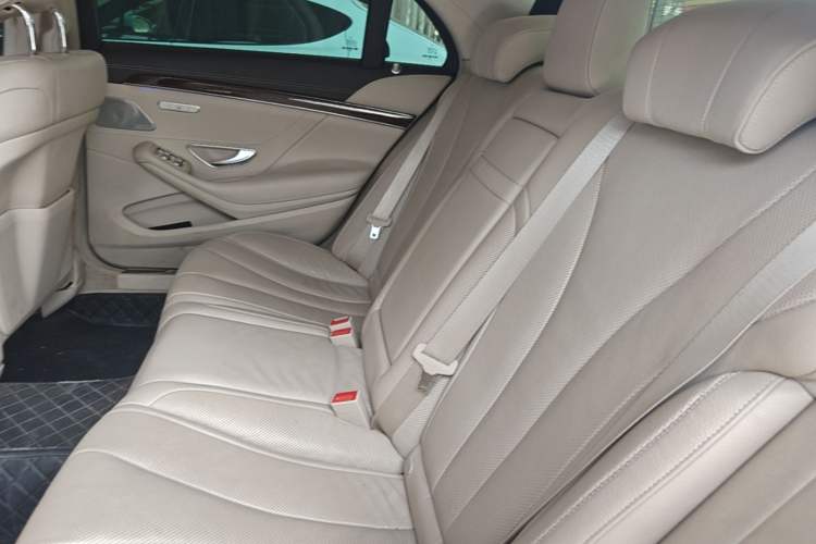 Used Mercedes-Benz S-Class 2014 S 320 L Business Model Left Rear Seat