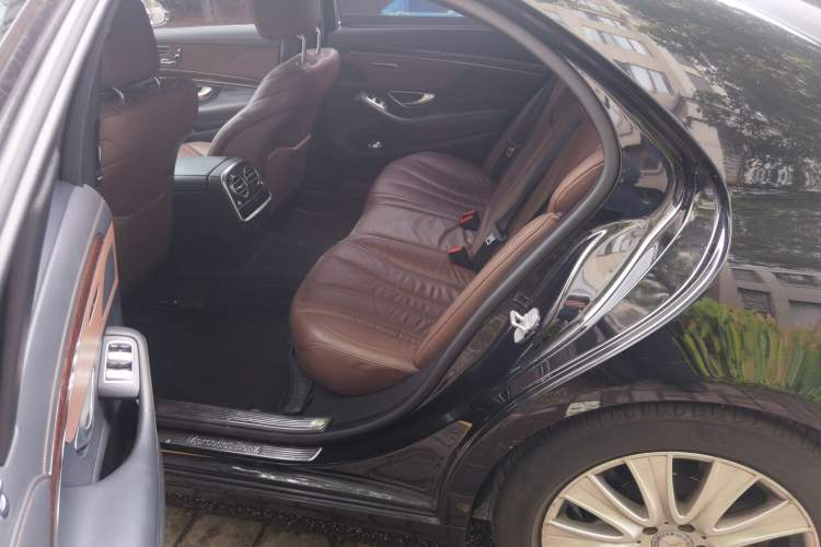 Used Mercedes-Benz S-Class 2014 S 320 L Business Model Left Rear Seat