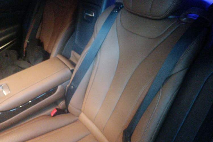Used Mercedes-Benz S-Class 2014 S 400 L Prestige Edition Left Rear Seat