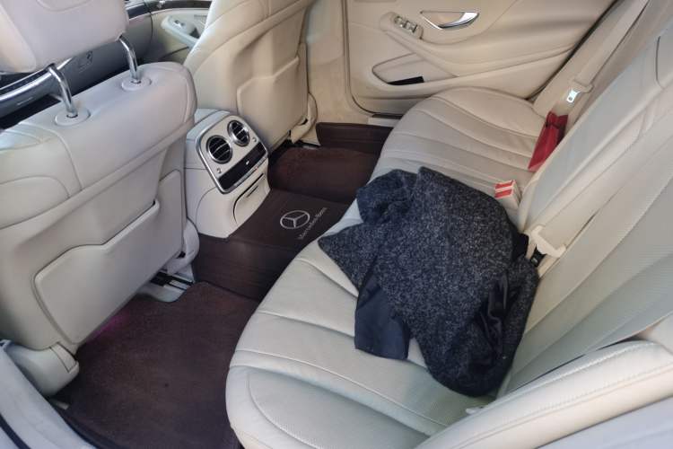 Used Mercedes-Benz S-Class 2014 S 320 L Business Model Left Rear Seat
