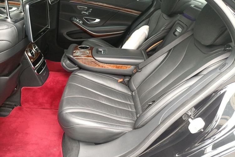 Used Mercedes-Benz S-Class 2014 S 400 L Prestige Edition Left Rear Seat