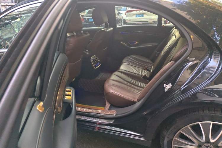 Used Mercedes-Benz S-Class 2014 S 320 L Business Model Left Rear Seat