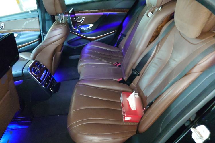 Used Mercedes-Benz S-Class 2014 S 400 L Prestige Edition Left Rear Seat