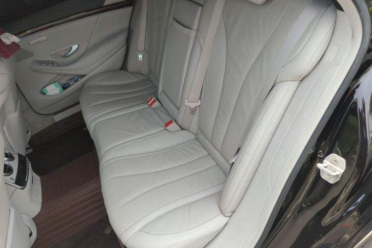 Used Mercedes-Benz S-Class 2014 S 320 L Business Model Left Rear Seat