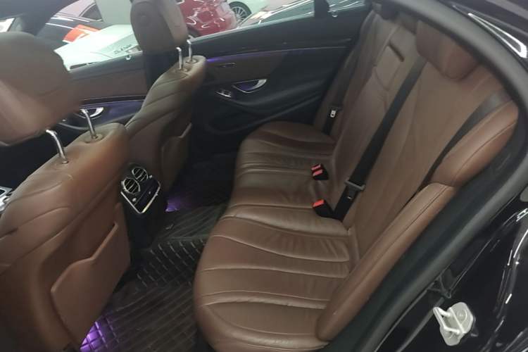 Used Mercedes-Benz S-Class 2014 S 320 L Business Model Left Rear Seat