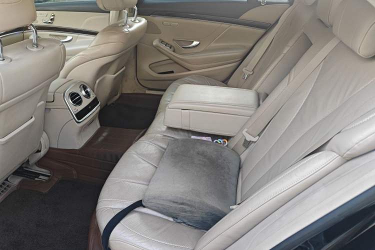 Used Mercedes-Benz S-Class 2014 S 320 L Business Model Left Rear Seat