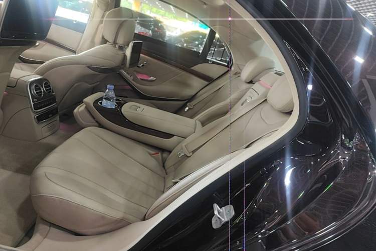Used Mercedes-Benz S-Class 2014 S 400 L Luxury Model Left Rear Seat
