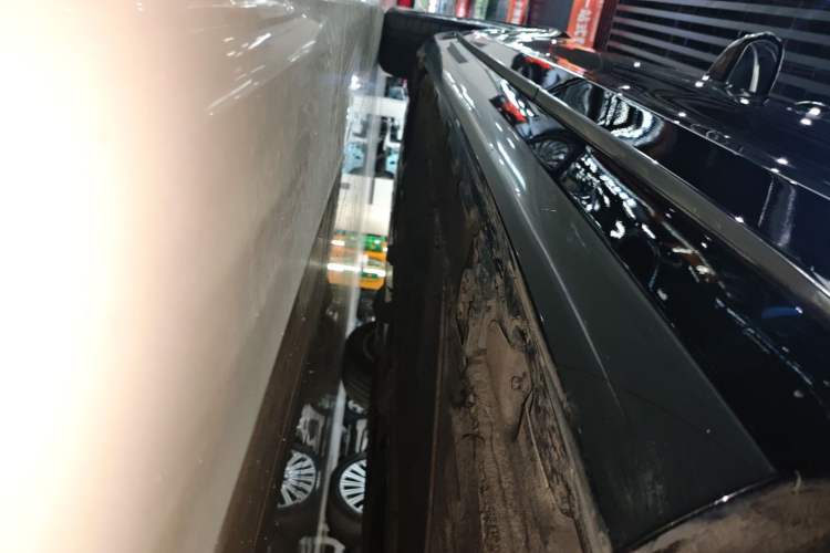 Used Mercedes-Benz S-Class 2014 S 320 L Business Model Left Side Sill