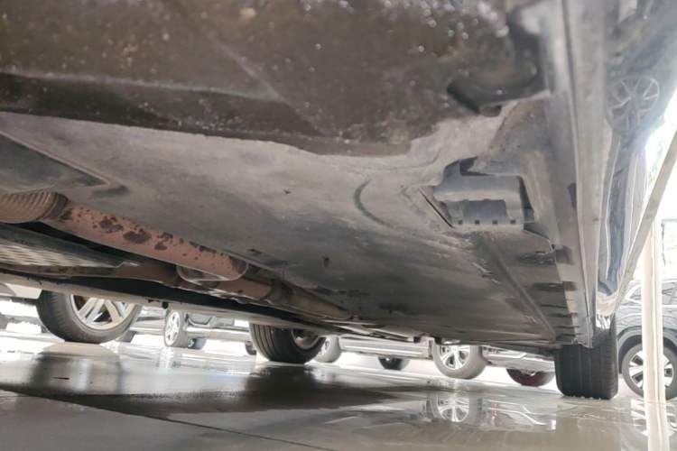 Used Mercedes-Benz S-Class 2014 S 320 L Business Model Left Side Sill