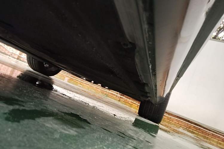 Used Mercedes-Benz S-Class 2014 S 320 L Business Model Left Side Sill