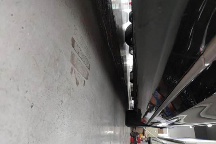 Used Mercedes-Benz S-Class 2014 S 320 L Business Model Left Side Sill