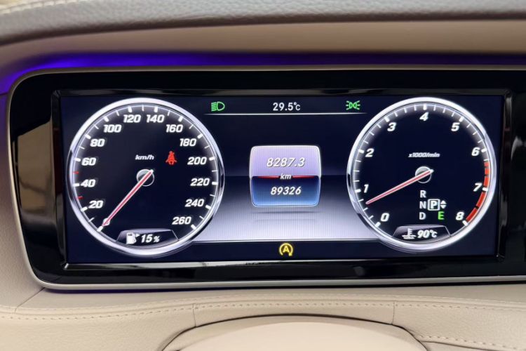 Used Mercedes-Benz S-Class 2014 S 320 L Business Model Odometer Close Up
