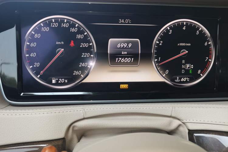 Used Mercedes-Benz S-Class 2014 S 400 L Prestige Edition Odometer Close Up