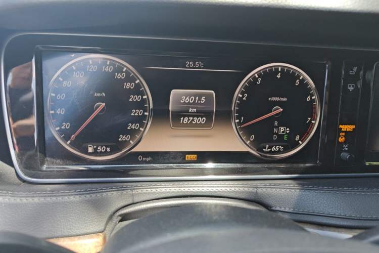 Used Mercedes-Benz S-Class 2014 S 400 L Prestige Edition Odometer Close Up