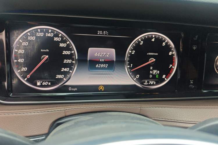 Used Mercedes-Benz S-Class 2014 S 320 L Luxury Model Odometer Close Up
