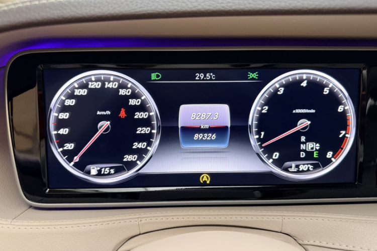 Used Mercedes-Benz S-Class 2014 S 320 L Business Model Odometer Close Up